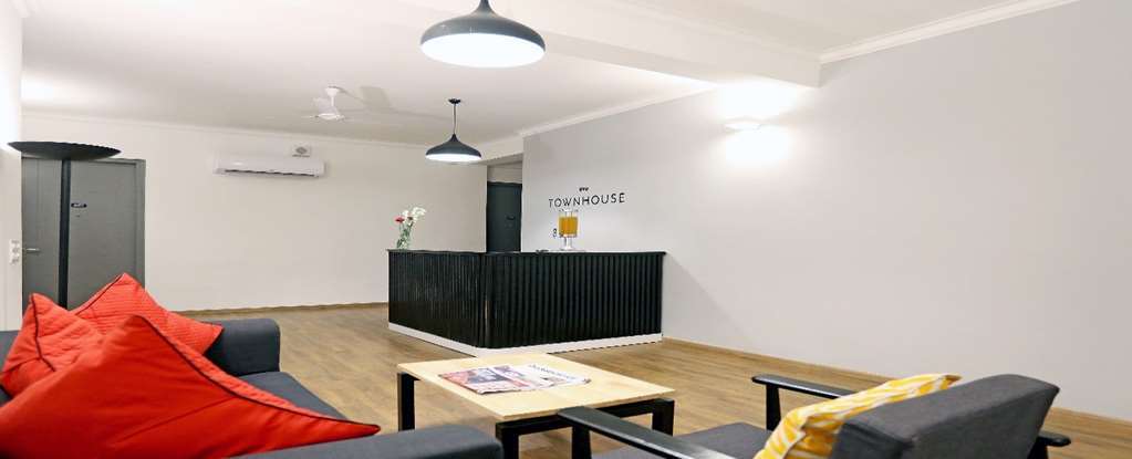 Отель Oyo Townhouse 018 Medanta Гургаон Удобства фото